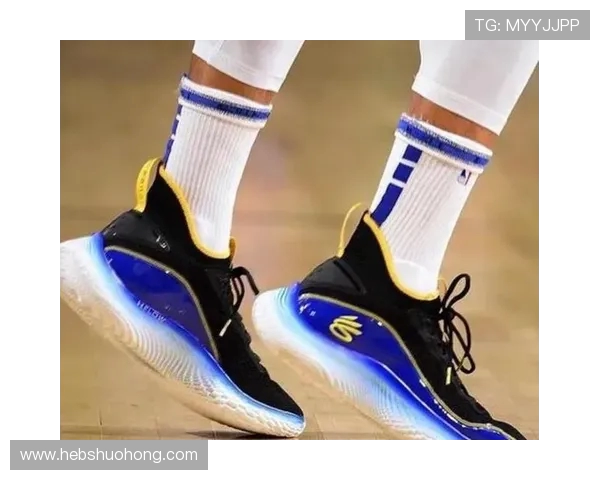 库里积极联系各方寻求好鞋期待一场穿三双不同鞋的精彩比赛